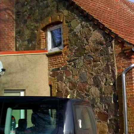 Apartment Gaestehaus Alte Schule Schwarz